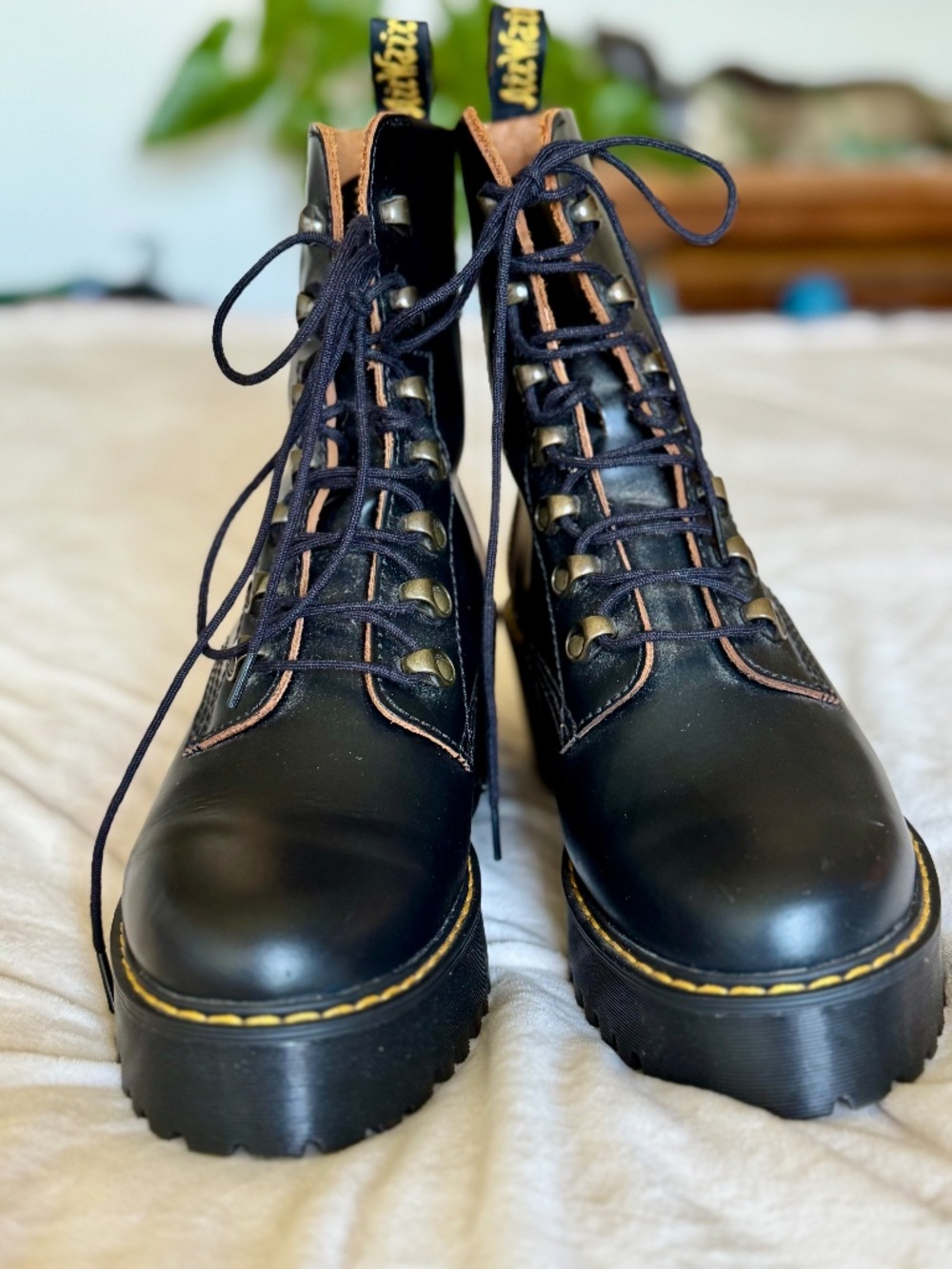 Dr Martens Black Platform Combat Boots Size 9 Leather New